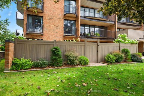 Photo 2 at 101 - 337 Simcoe Street N, O'Neill, Oshawa