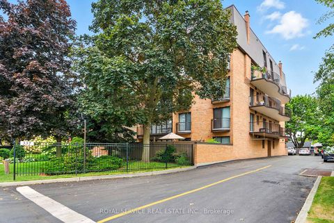 Photo 5 at 101 - 337 Simcoe Street N, O'Neill, Oshawa