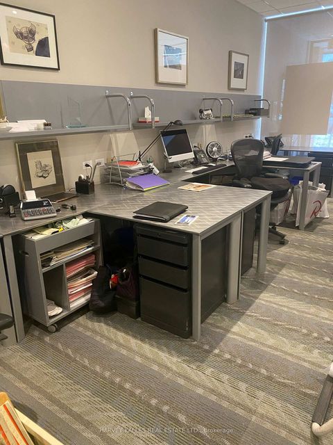 Photo 3 at 4 - 220 Avenue Road, Annex, Toronto