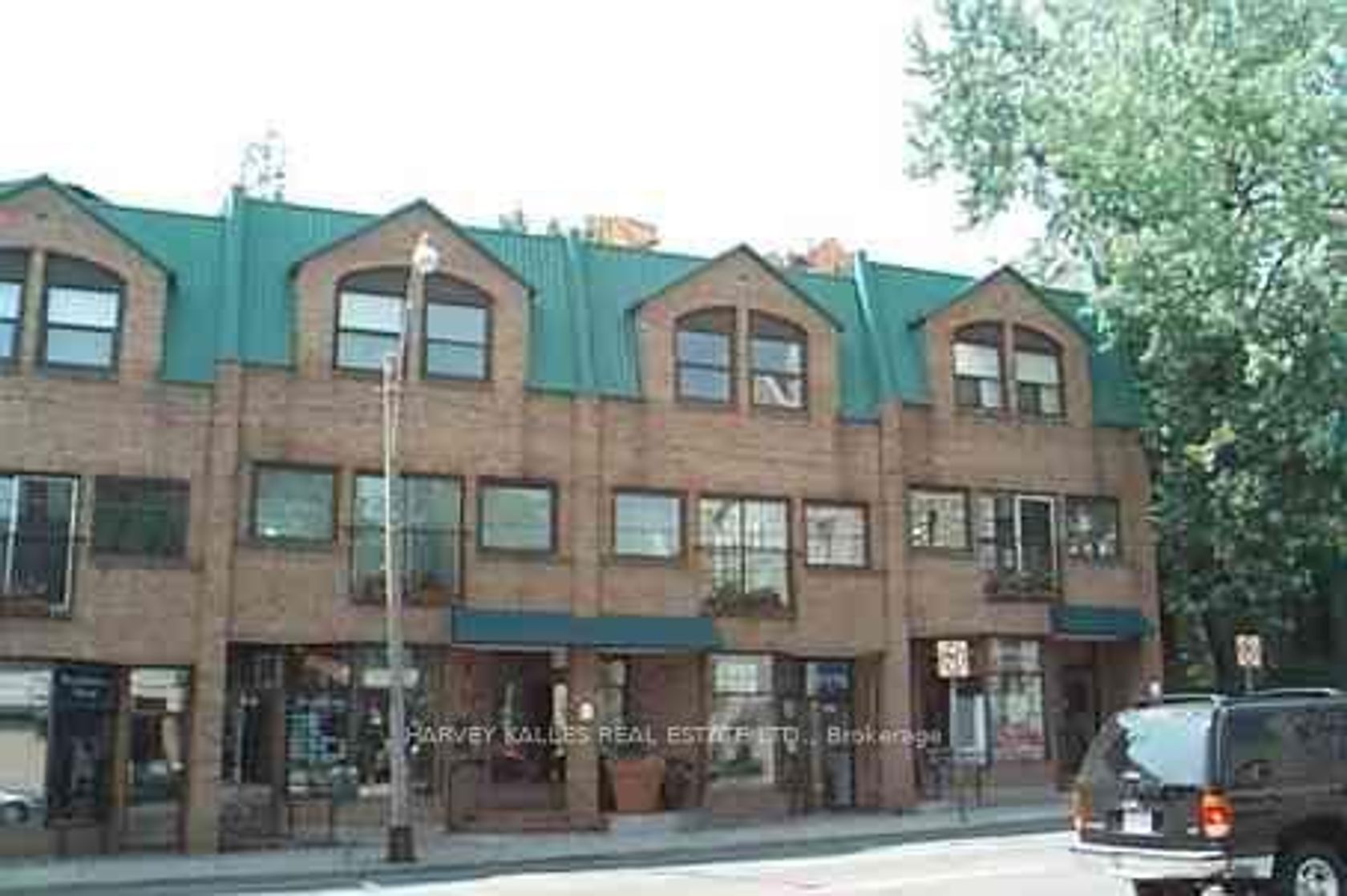 4 - 220 Avenue Road, Annex, Toronto photo 3