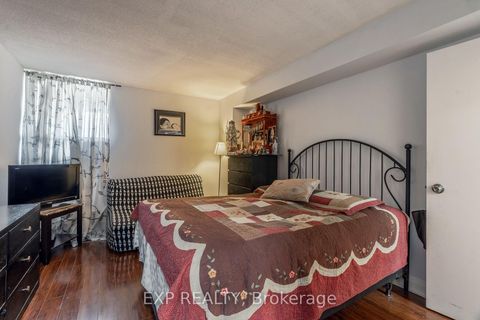 Photo 10 at 714 - 45 Sunrise Avenue, Victoria Village, Toronto