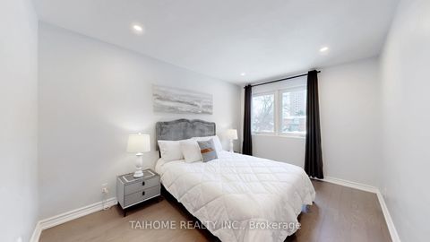 Photo 29 at 10 Centurion Court, Steeles, Toronto