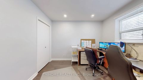 Photo 32 at 10 Centurion Court, Steeles, Toronto