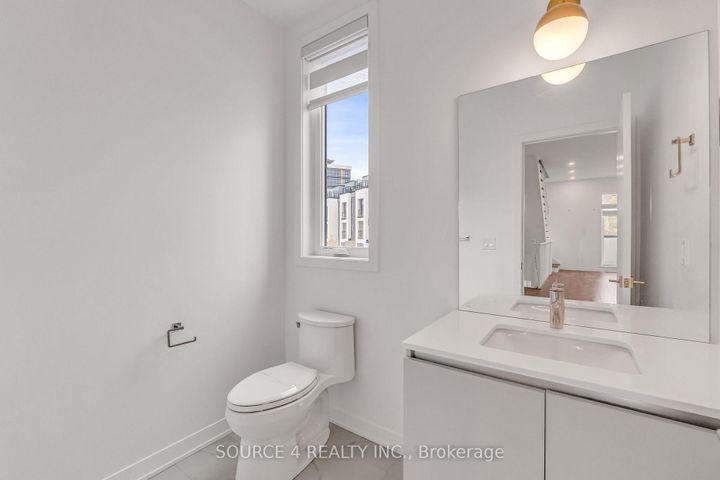 Photo 15 at 3049 Trailside Drive, GO Glenorchy, Oakville