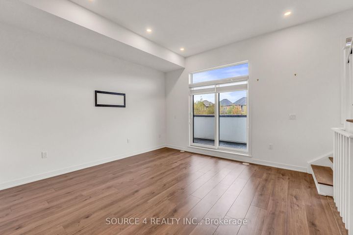 Photo 16 at 3049 Trailside Drive, GO Glenorchy, Oakville