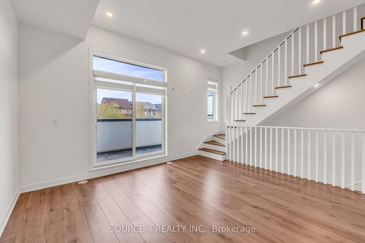 Photo 17 at 3049 Trailside Drive, GO Glenorchy, Oakville