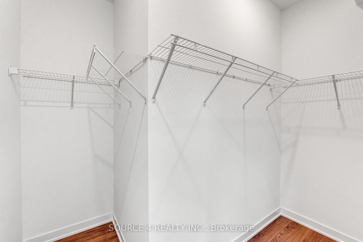 Photo 24 at 3049 Trailside Drive, GO Glenorchy, Oakville