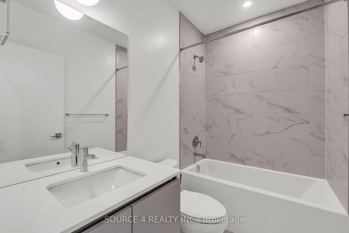 Photo 29 at 3049 Trailside Drive, GO Glenorchy, Oakville