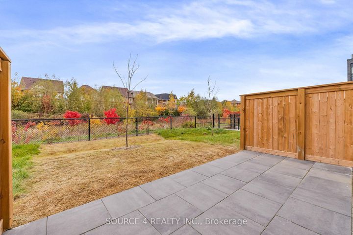 Photo 36 at 3049 Trailside Drive, GO Glenorchy, Oakville