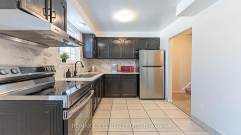 Photo 11 at 1 - 20 Crockamhill Drive, Agincourt North, Toronto