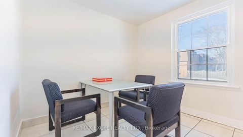 Photo 12 at 1 - 20 Crockamhill Drive, Agincourt North, Toronto