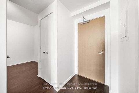 Photo 14 at 6010 - 1 Bloor Street E, Yonge Corridor, Toronto