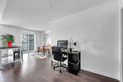 Photo 7 at 710 - 352 Front Street W, Waterfront Communities C1, Toronto