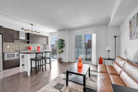 Photo 11 at 710 - 352 Front Street W, Waterfront Communities C1, Toronto