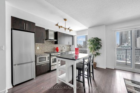 Photo 12 at 710 - 352 Front Street W, Waterfront Communities C1, Toronto