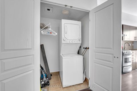 Photo 24 at 710 - 352 Front Street W, Waterfront Communities C1, Toronto