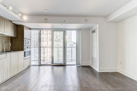 Photo 8 at 2103 - 955 Bay Street, Bay Street Corridor, Toronto