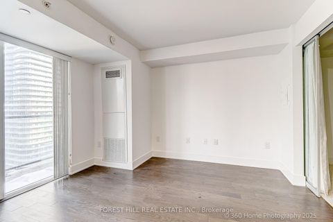 Photo 11 at 2103 - 955 Bay Street, Bay Street Corridor, Toronto