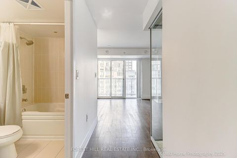 Photo 27 at 2103 - 955 Bay Street, Bay Street Corridor, Toronto