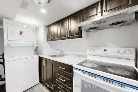 Photo 9 at 125 S Woodrow Boulevard, Cliffside, Toronto