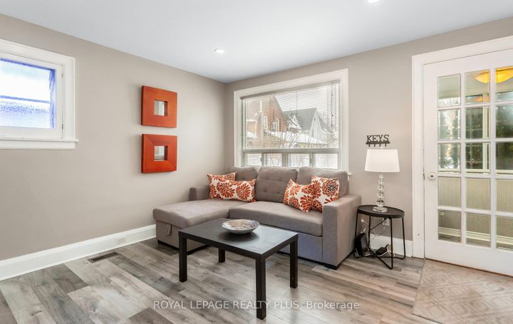 Photo 5 at 9 Ewing Street, Georgetown, Halton Hills