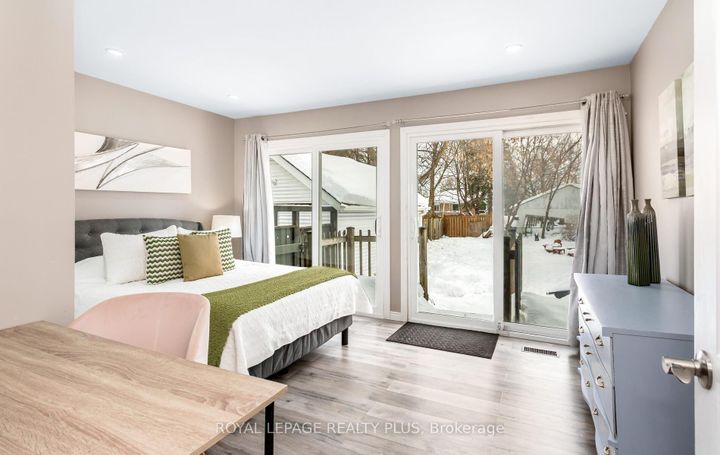 Photo 11 at 9 Ewing Street, Georgetown, Halton Hills