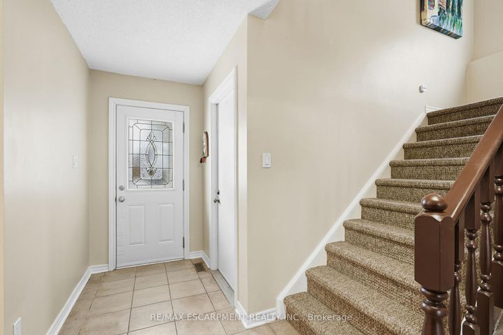 Photo 3 at 24 Braeheid Avenue, Waterdown, Hamilton