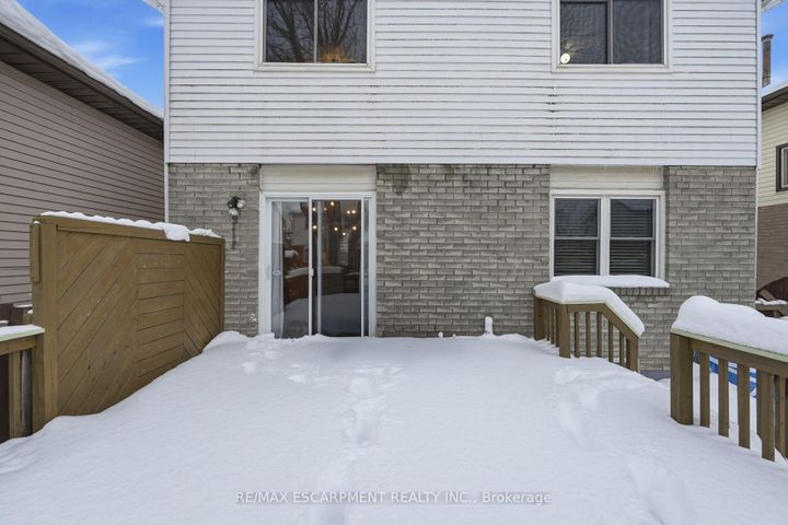 Photo 32 at 24 Braeheid Avenue, Waterdown, Hamilton