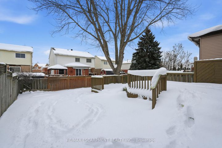 Photo 36 at 24 Braeheid Avenue, Waterdown, Hamilton