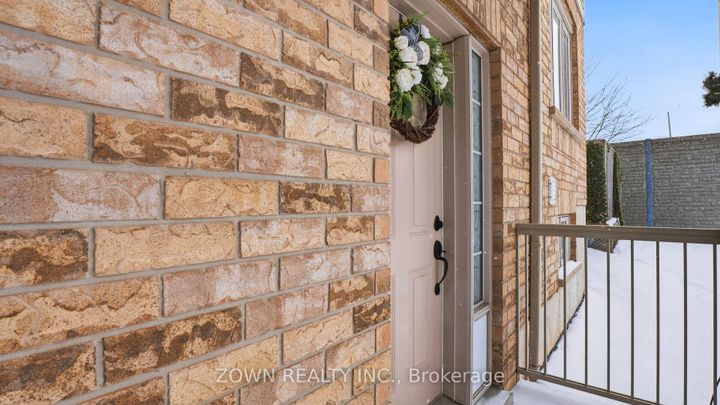 Photo 3 at 42 - 242 UPPER MOUNT ALBION Road, Stoney Creek Mountain, Hamilton