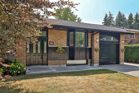 Photo 1 at 45 Doonaree Drive, Donalda, Toronto