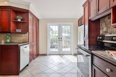 Photo 10 at 45 Doonaree Drive, Donalda, Toronto