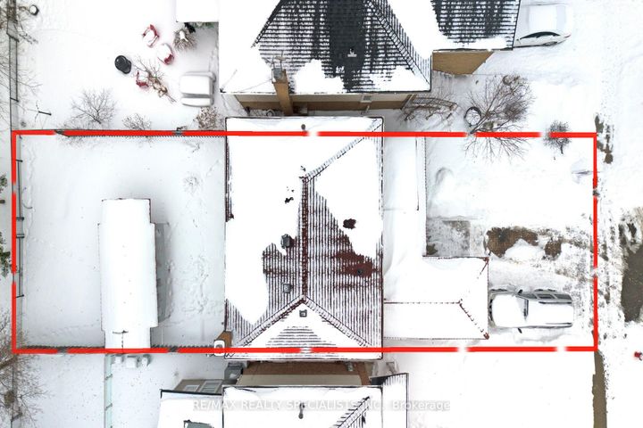 Photo 49 at 40 Floribunda Crescent, Bramalea West Industrial, Brampton