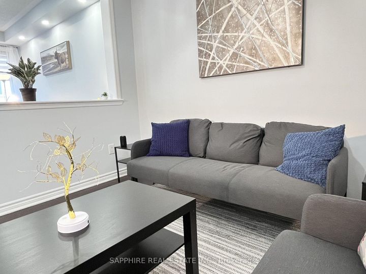 Photo 5 at 325 Trudeau Drive E, CL Clarke, Milton