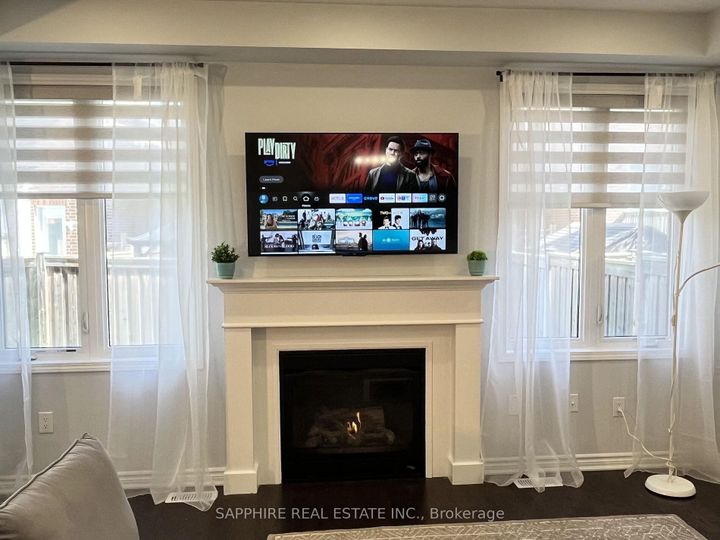 Photo 7 at 325 Trudeau Drive E, CL Clarke, Milton