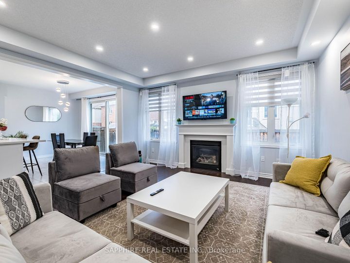 Photo 9 at 325 Trudeau Drive E, CL Clarke, Milton