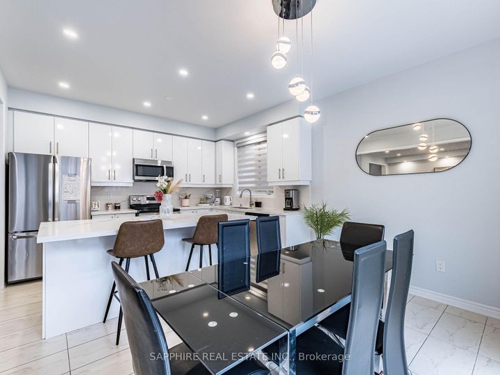 Photo 11 at 325 Trudeau Drive E, CL Clarke, Milton