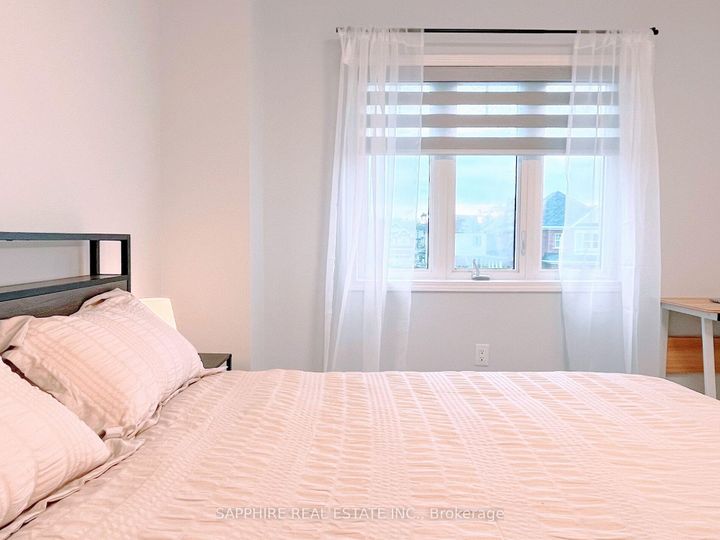 Photo 26 at 325 Trudeau Drive E, CL Clarke, Milton