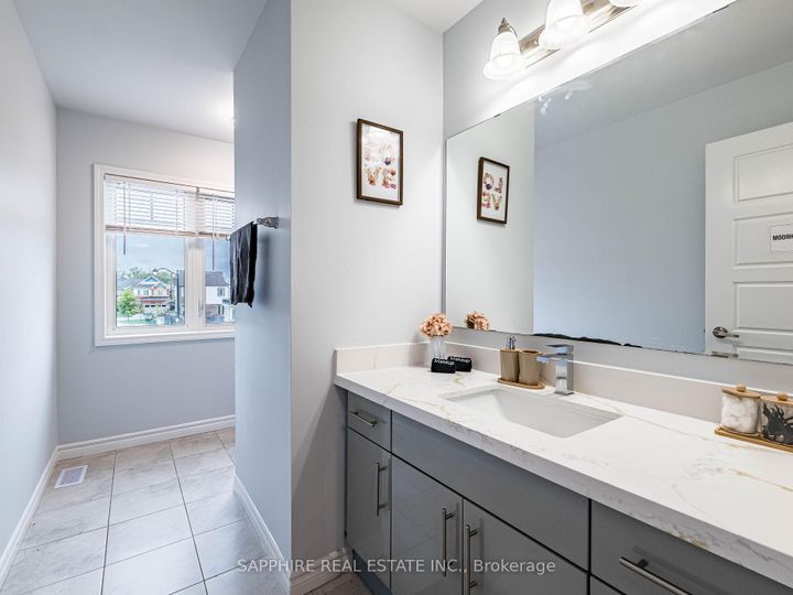 Photo 27 at 325 Trudeau Drive E, CL Clarke, Milton