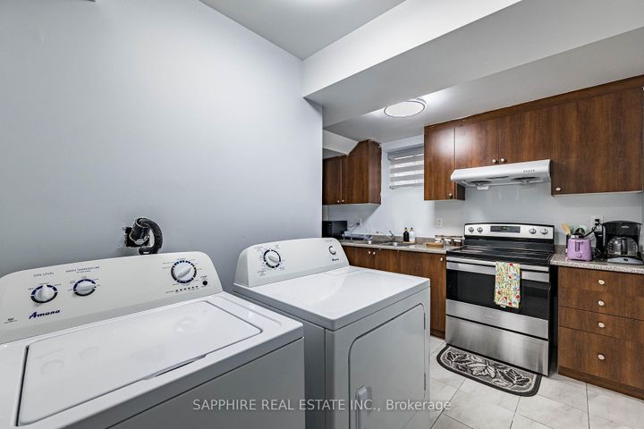 Photo 39 at 325 Trudeau Drive E, CL Clarke, Milton