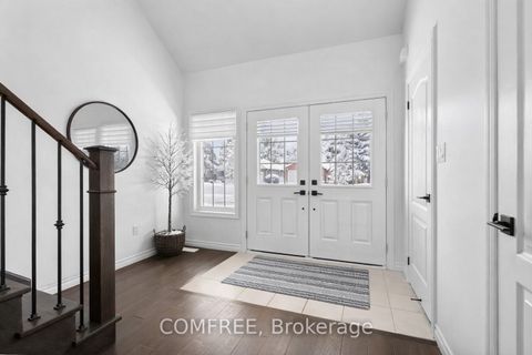 Photo 1 at 117 Merivale Court, Donevan, Oshawa