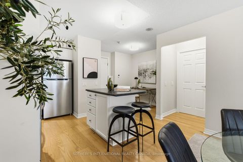 Photo 18 at 707 - 5229 Dundas Street W, City Centre West, Toronto