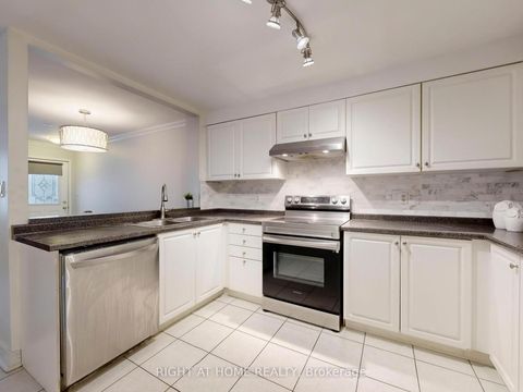 Photo 13 at B28 - 108 Finch Avenue W, Newtonbrook West, Toronto