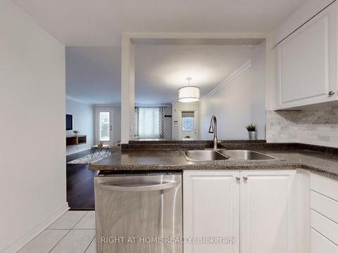 Photo 15 at B28 - 108 Finch Avenue W, Newtonbrook West, Toronto