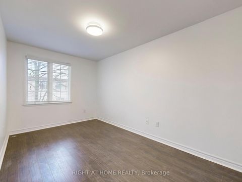 Photo 33 at B28 - 108 Finch Avenue W, Newtonbrook West, Toronto