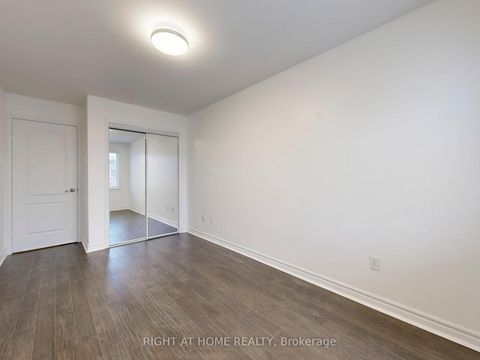 Photo 34 at B28 - 108 Finch Avenue W, Newtonbrook West, Toronto