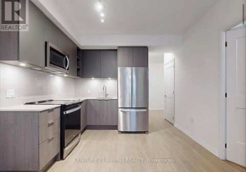 Photo 5 at 703 - 25 Holly Street, Mount Pleasant West, Toronto