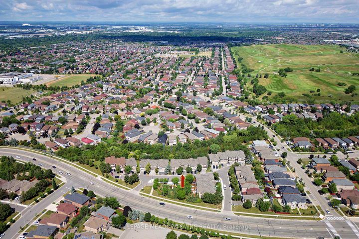 Photo 1 at 15 - 1285 Bristol Road W, East Credit, Mississauga