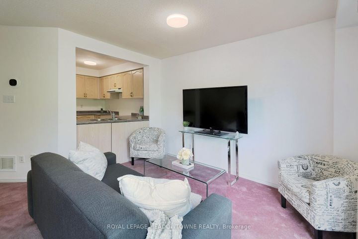 Photo 9 at 15 - 1285 Bristol Road W, East Credit, Mississauga