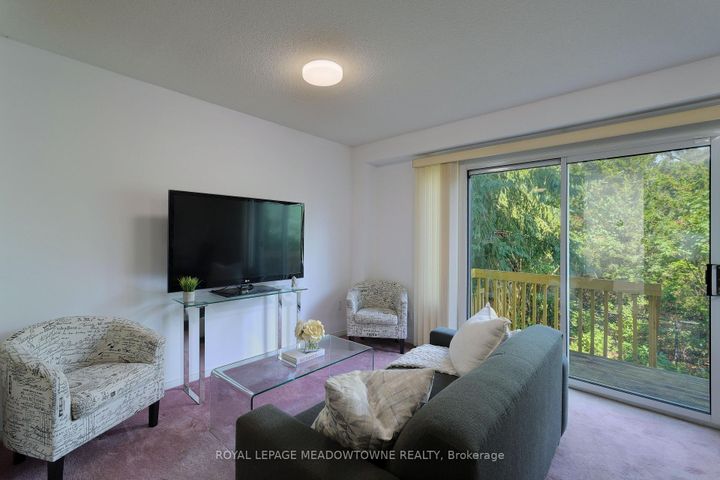 Photo 11 at 15 - 1285 Bristol Road W, East Credit, Mississauga